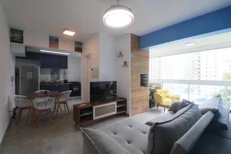 Apartamento para alugar com 2 quartos, 64m² em Vila Alzira, Guarujá