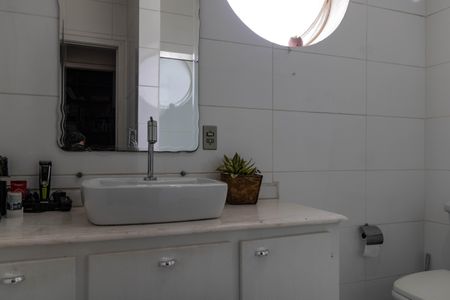 Apartamento à venda com 123m², 3 quartos e 2 vagasBanheiro Social