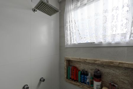 Casa de condomínio para alugar com 240m², 3 quartos e 4 vagasBanheiro da Suíte 1