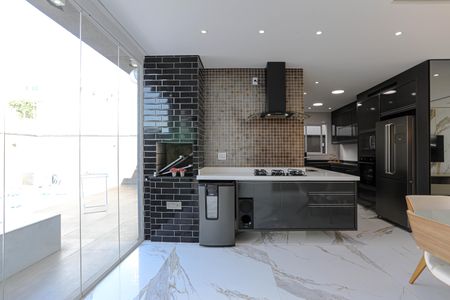 Casa de condomínio para alugar com 240m², 3 quartos e 4 vagasCopa