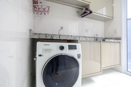 Casa de condomínio para alugar com 240m², 3 quartos e 4 vagasÁrea de Serviço