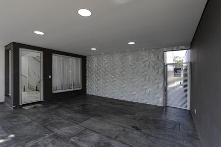 Casa de condomínio para alugar com 240m², 3 quartos e 4 vagasGaragem