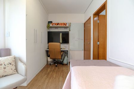 Casa de condomínio para alugar com 240m², 3 quartos e 4 vagasBanheiro da Suíte 1