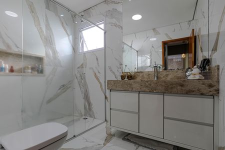 Casa de condomínio para alugar com 240m², 3 quartos e 4 vagasBanheiro da Suíte 3