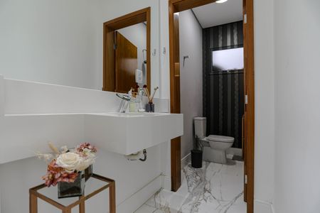 Casa de condomínio para alugar com 240m², 3 quartos e 4 vagasLavabo