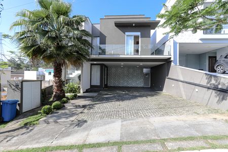 Casa de condomínio para alugar com 240m², 3 quartos e 4 vagasFachada
