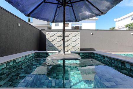 Casa de condomínio para alugar com 240m², 3 quartos e 4 vagasPiscina