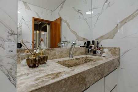 Casa de condomínio para alugar com 240m², 3 quartos e 4 vagasBanheiro da Suíte 3