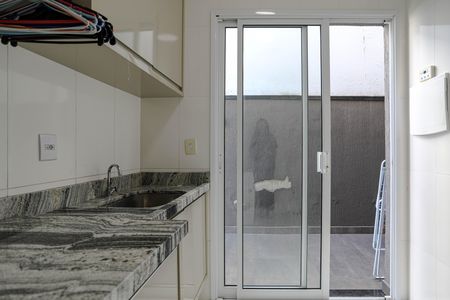 Casa de condomínio para alugar com 240m², 3 quartos e 4 vagasÁrea de Serviço