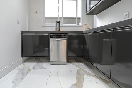 Casa de condomínio para alugar com 240m², 3 quartos e 4 vagasCozinha