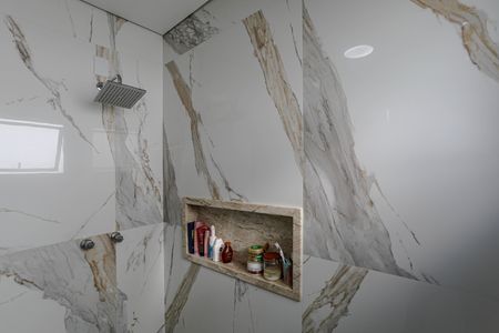 Casa de condomínio para alugar com 240m², 3 quartos e 4 vagasBanheiro da Suíte 3