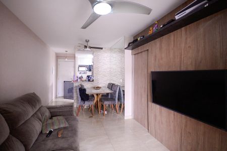 Sala  de apartamento à venda com 2 quartos, 57m² em Vila Gumercindo, São Paulo