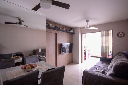 Sala  de apartamento à venda com 2 quartos, 57m² em Vila Gumercindo, São Paulo