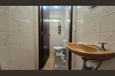 Casa à venda com 240m², 4 quartos e 3 vagasLavabo