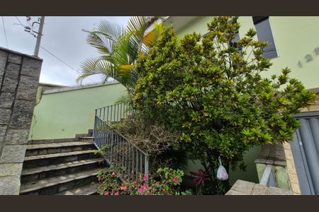 Casa à venda com 240m², 4 quartos e 3 vagasFachada