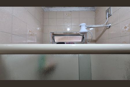 Casa à venda com 240m², 4 quartos e 3 vagasBanheiro - Fundos