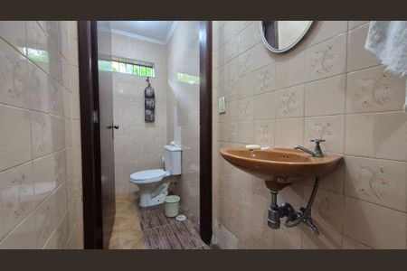 Casa à venda com 240m², 4 quartos e 3 vagasLavabo