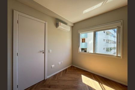 Suíte de apartamento para alugar com 1 quarto, 43m² em Moinhos de Vento, Porto Alegre