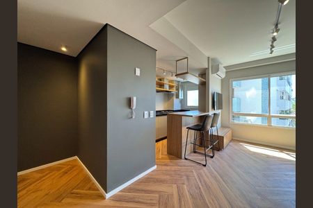 Sala de apartamento para alugar com 1 quarto, 43m² em Moinhos de Vento, Porto Alegre