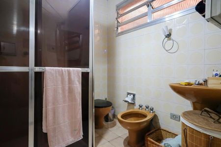 Casa à venda com 180m², 3 quartos e 2 vagasBanheiro