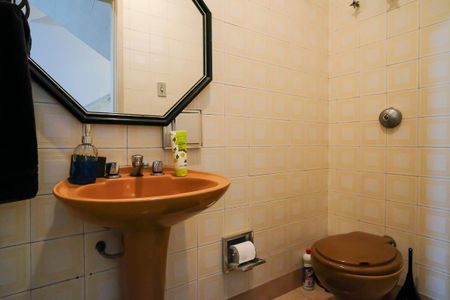 Casa à venda com 180m², 3 quartos e 2 vagasLavabo