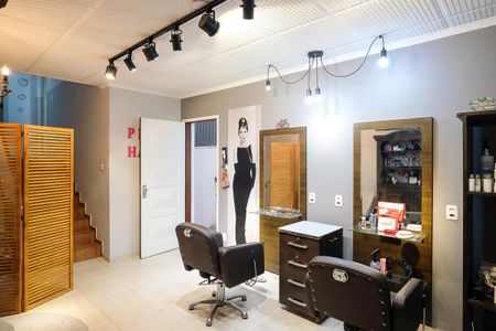 Casa à venda com 180m², 3 quartos e 2 vagasSala