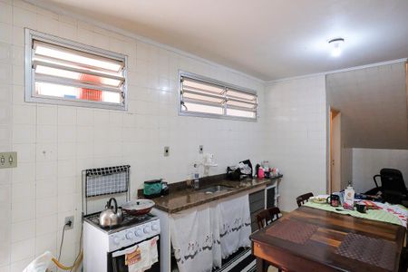 Casa à venda com 180m², 3 quartos e 2 vagasCozinha