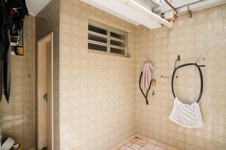 Casa à venda com 180m², 3 quartos e 2 vagasÁrea de serviço