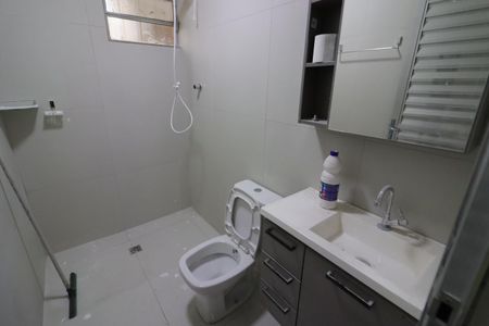 Banheiro da Suíte 1 de casa para alugar com 3 quartos, 170m² em Metalúrgicos, Osasco