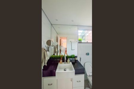 Casa à venda com 124m², 3 quartos e 1 vaga Casa à venda com 124m², 3 quartos e 1 vagaBanheiro da Suíte