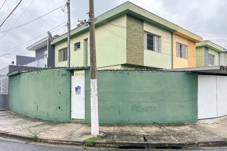 Casa à venda com 122m², 2 quartos e 1 vagaFachada + plaquinha