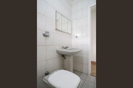 Casa à venda com 122m², 2 quartos e 1 vagaBanheiro 2