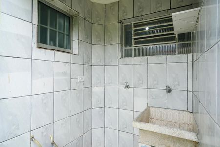 Casa à venda com 122m², 2 quartos e 1 vagaÁrea de serviço