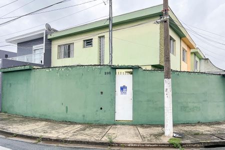 Casa à venda com 122m², 2 quartos e 1 vagaFachada + plaquinha