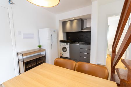 Cozinha de apartamento para alugar com 1 quarto, 52m² em Cidade Baixa, Porto Alegre
