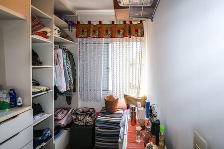 Casa de condomínio para alugar com 162m², 2 quartos e 2 vagas Casa de condomínio para alugar com 162m², 2 quartos e 2 vagasCloset