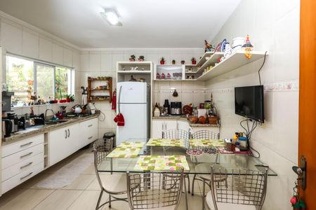 Casa de condomínio para alugar com 162m², 2 quartos e 2 vagas Casa de condomínio para alugar com 162m², 2 quartos e 2 vagasCozinha