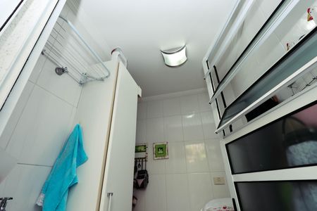 Casa de condomínio para alugar com 162m², 2 quartos e 2 vagas Casa de condomínio para alugar com 162m², 2 quartos e 2 vagasÁrea de Serviço