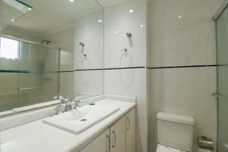 Apartamento à venda com 89m², 3 quartos e 2 vagas Apartamento à venda com 89m², 3 quartos e 2 vagasBanheiro da Suíte