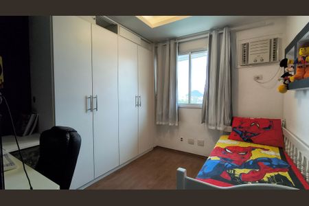 Apartamento à venda com 83m², 3 quartos e 2 vagasQuarto