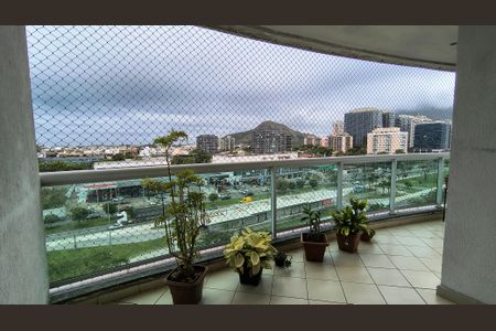 Apartamento à venda com 83m², 3 quartos e 2 vagasVaranda