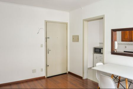 Sala de apartamento para alugar com 1 quarto, 50m² em Medianeira, Porto Alegre