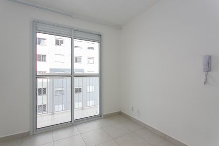 Apartamento para alugar com 35m², 2 quartos e 1 vaga Apartamento para alugar com 35m², 2 quartos e 1 vagaSala