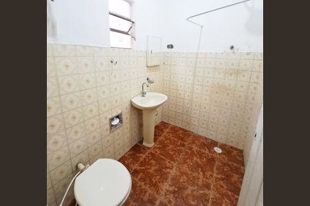 Banheiro Social de casa para alugar com 2 quartos, 49m² em Vila Yara, Osasco