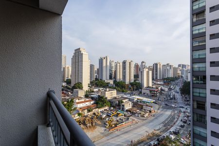 Varanda de apartamento à venda com 1 quarto, 25m² em Vila Nova Conceição, São Paulo