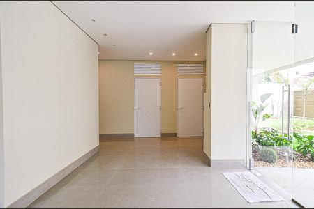 Apartamento à venda com 68m², 2 quartos e 2 vagas Apartamento à venda com 68m², 2 quartos e 2 vagasHall de entrada
