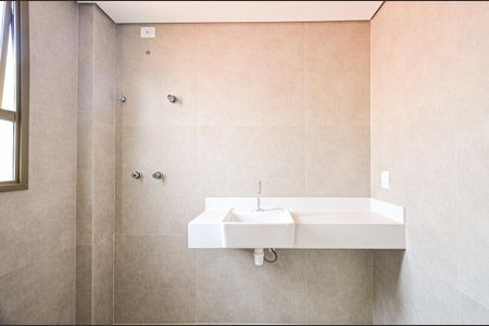 Apartamento à venda com 68m², 2 quartos e 2 vagas Apartamento à venda com 68m², 2 quartos e 2 vagasBanheiro Suite 2