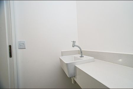 Apartamento à venda com 68m², 2 quartos e 2 vagas Apartamento à venda com 68m², 2 quartos e 2 vagasLavabo