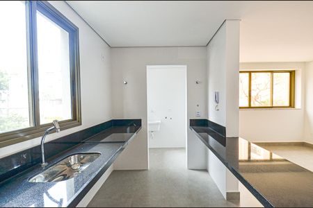 Apartamento à venda com 68m², 2 quartos e 2 vagas Apartamento à venda com 68m², 2 quartos e 2 vagasCozinha