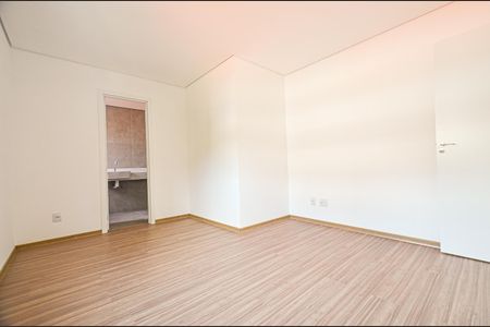 Apartamento à venda com 68m², 2 quartos e 2 vagas Apartamento à venda com 68m², 2 quartos e 2 vagasSuite 2